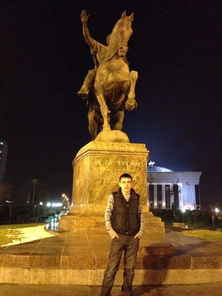  5951936  Vova, 33 ,    
