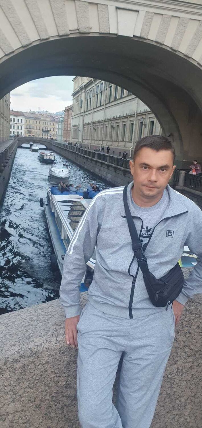  ,   Alex, 40 ,   ,   