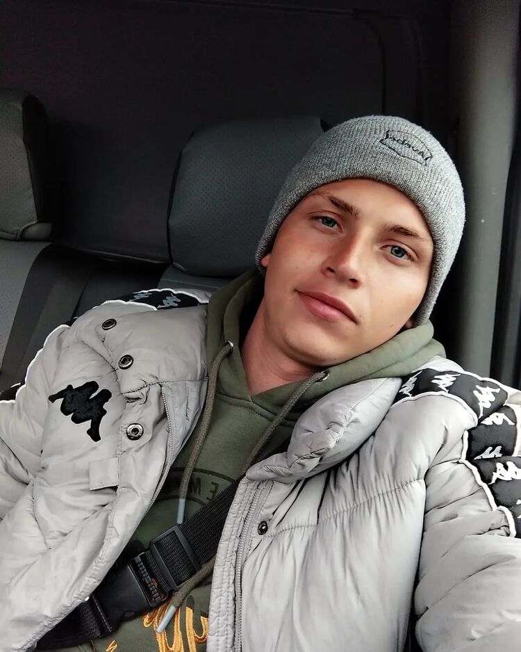  ,   Den, 24 ,   ,   