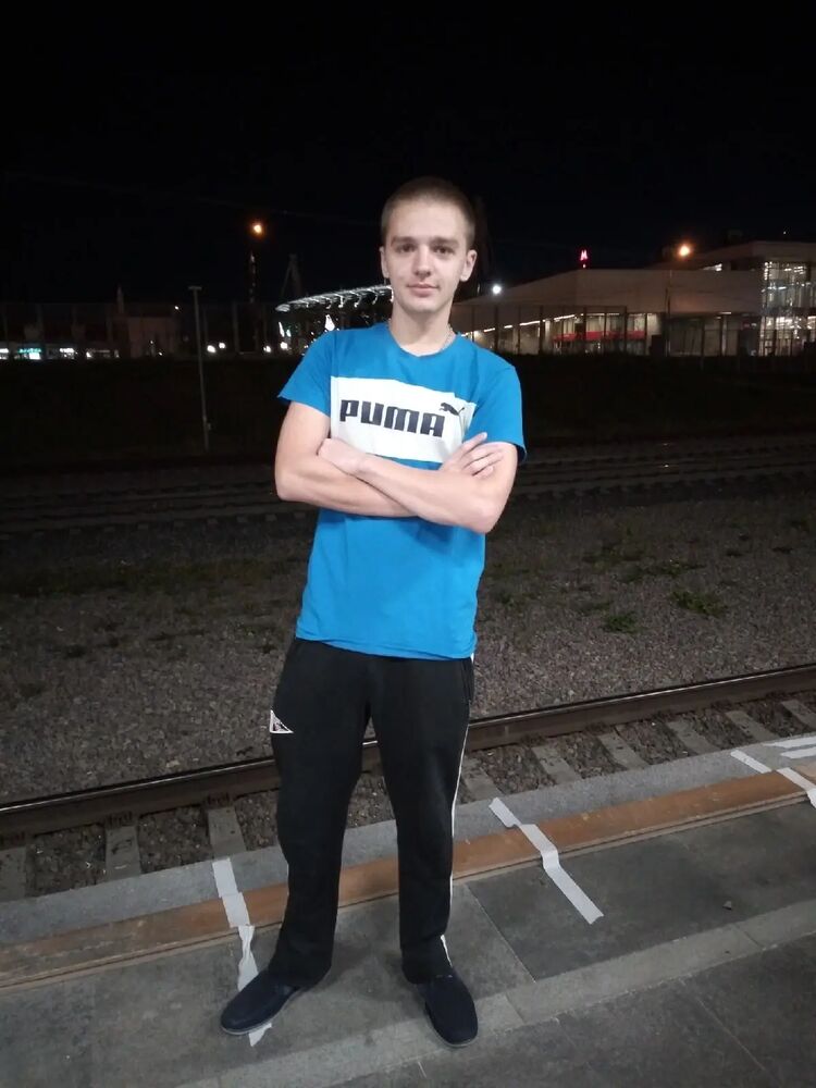  28470166  Sergey, 21 ,    -