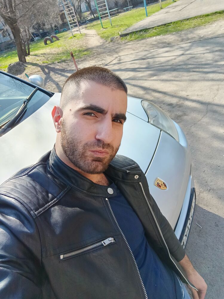  42409366  , 27 ,    