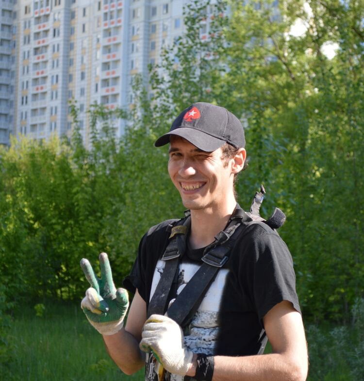  31647096  Viktor, 35 ,    