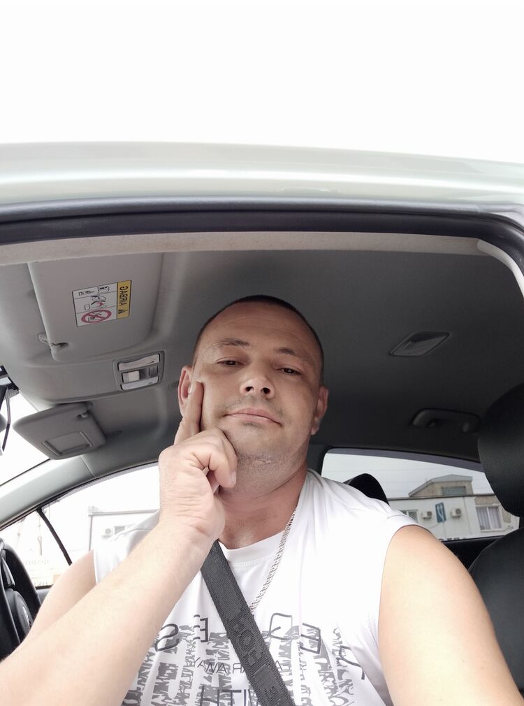  17175236  Vladimir, 40 ,    