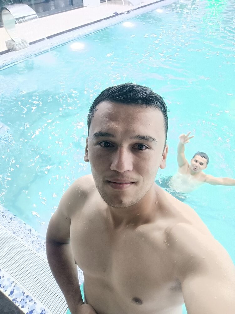  31389656  Akhmedov, 29 ,    