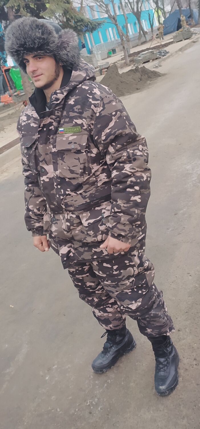  40782946  , 21 ,    