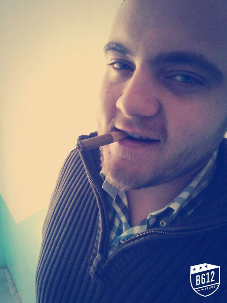  ,   Lazar, 32 ,   , 