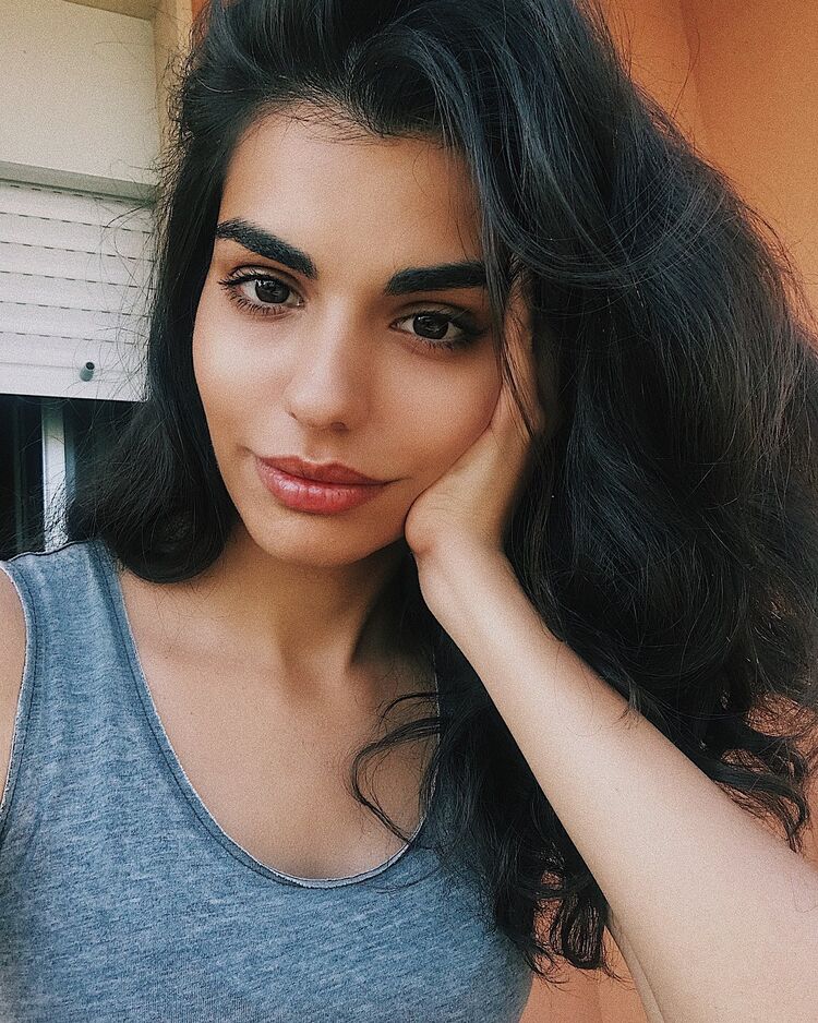  ,   Diana, 20 ,   ,   , c , 