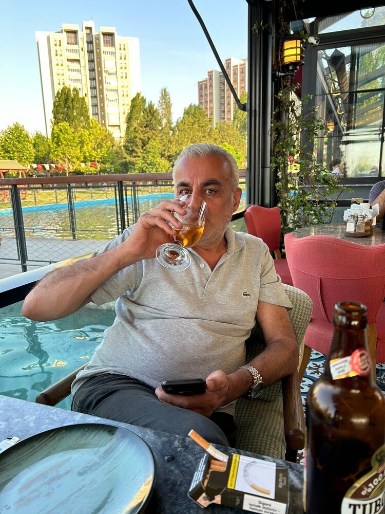  43640276  Selman, 63 ,    