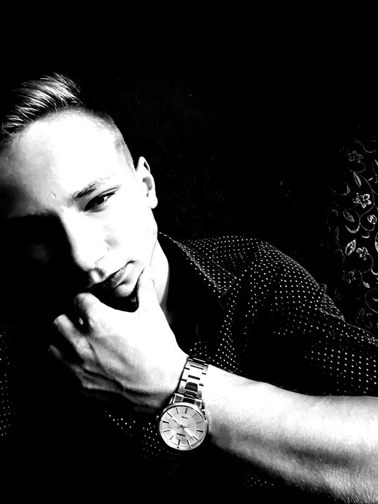  29844786  Ivan, 22 ,    