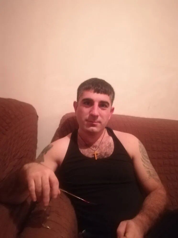  16752576  Belivolk, 35 ,    