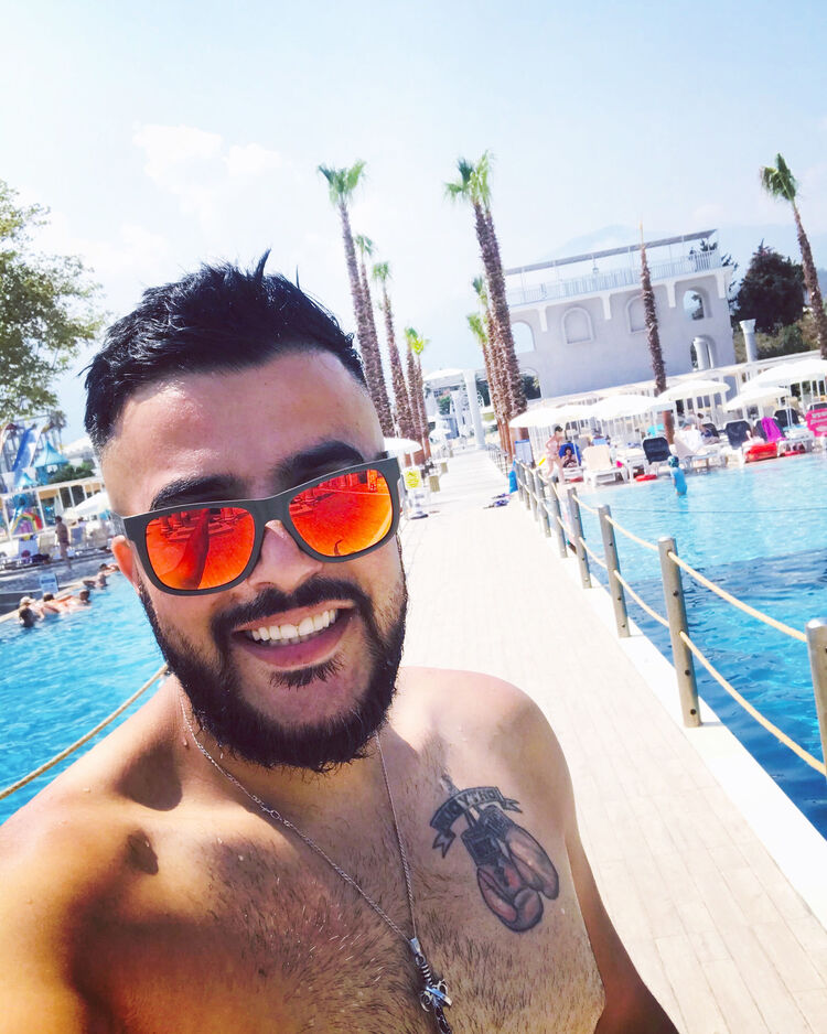  ,   Farik, 30 ,   