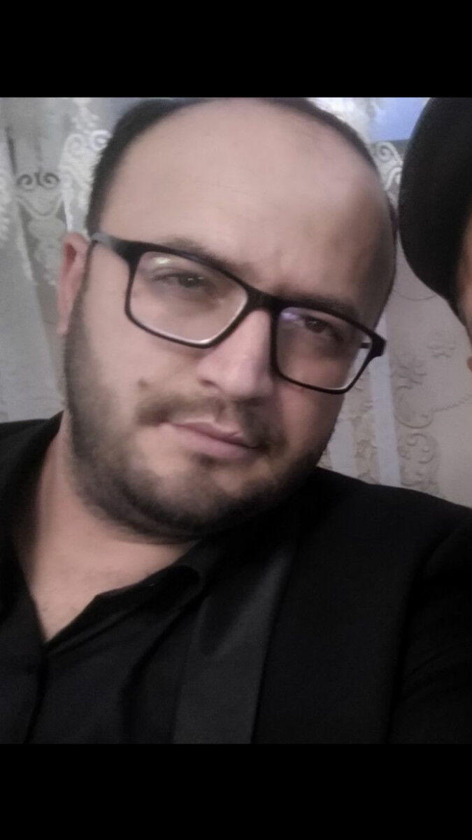  19555156  Oybek, 40 ,    