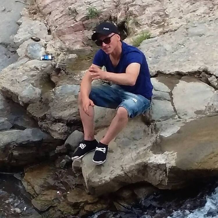  ,   Gio, 38 ,   ,   , c 