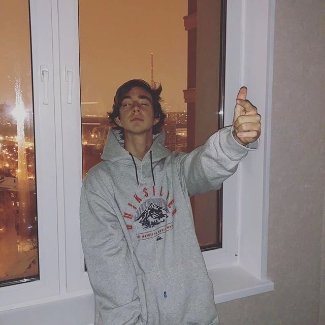 ���� 18133946 ����� ������, 24 ����, ���� ���������� � ������