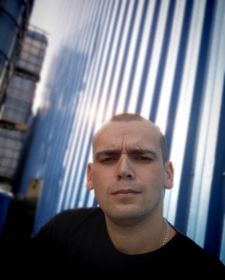  21811236  , 31 ,    