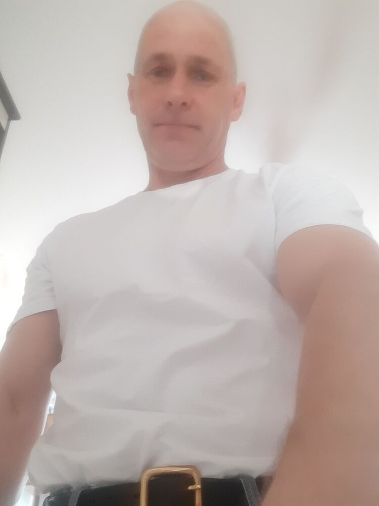  ,   Stas, 44 ,   ,   