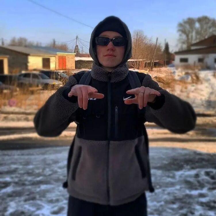  44441066  AbpuKocuK, 25 ,    