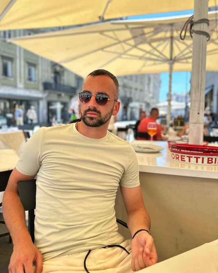 ���� 56235386 ������� ������, 42 ����, ���� ���������� � ���������