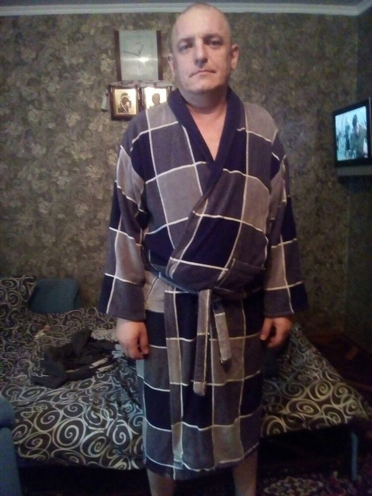  17782326  Sergey, 45 ,    