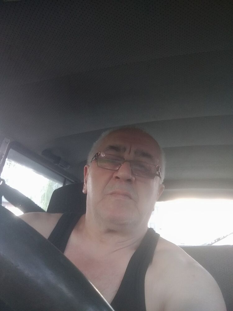  26792856  , 61 ,    
