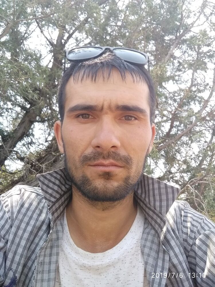  ,   Oybek, 33 ,   ,   , c 