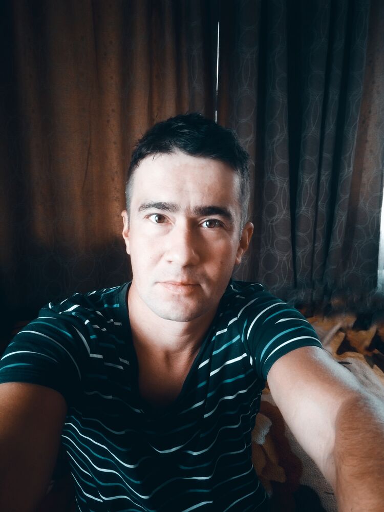  ,   Timur, 33 ,   ,   , c , 