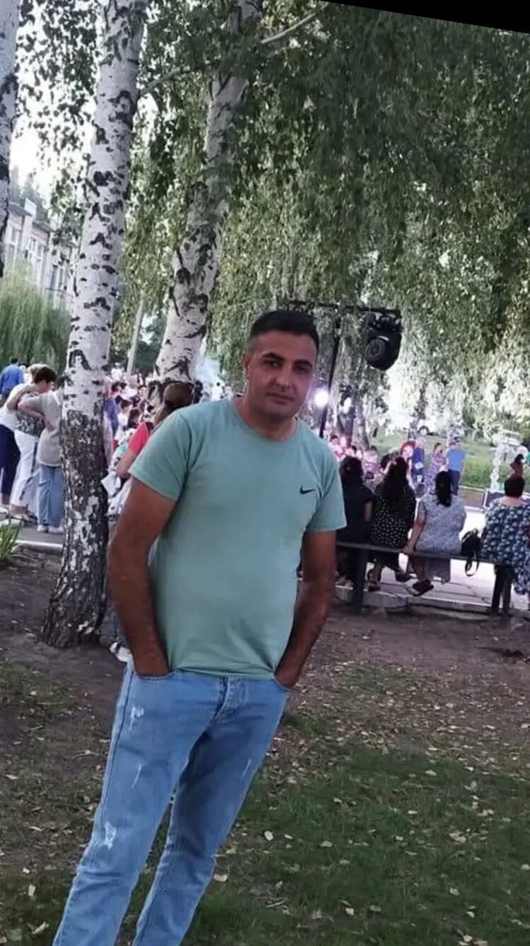  49470656  Axverdi, 35 ,    