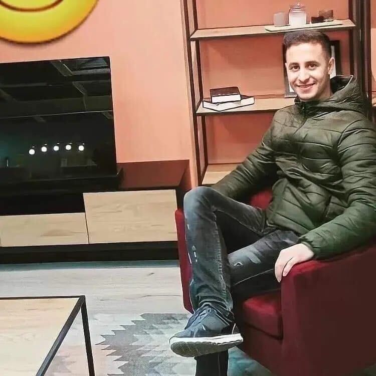  ,   Oualid, 30 ,     , c , 