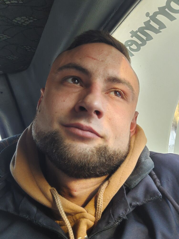  45049266  Iulik, 26 ,    