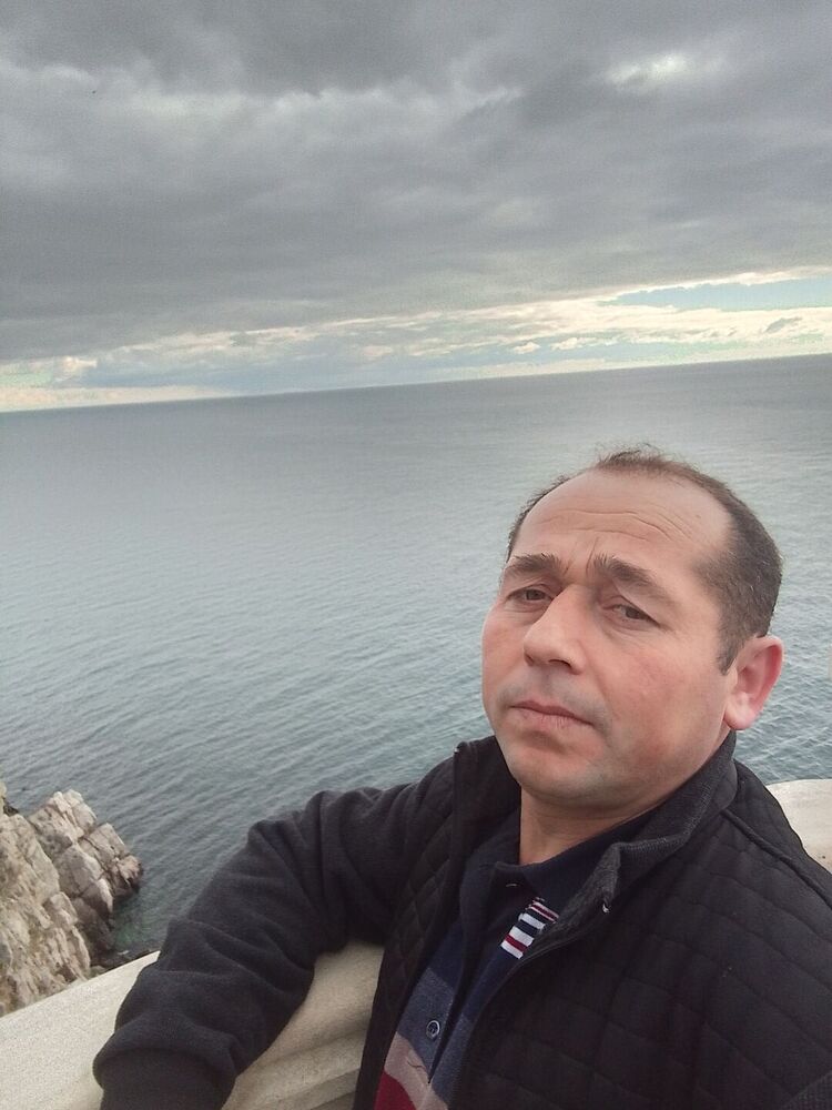  41312766  Ahmet, 44 ,    