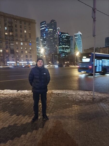  43298756  Yaroslav, 26 ,    