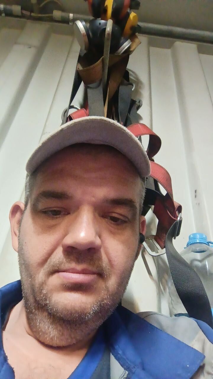  52618246  , 43 ,    