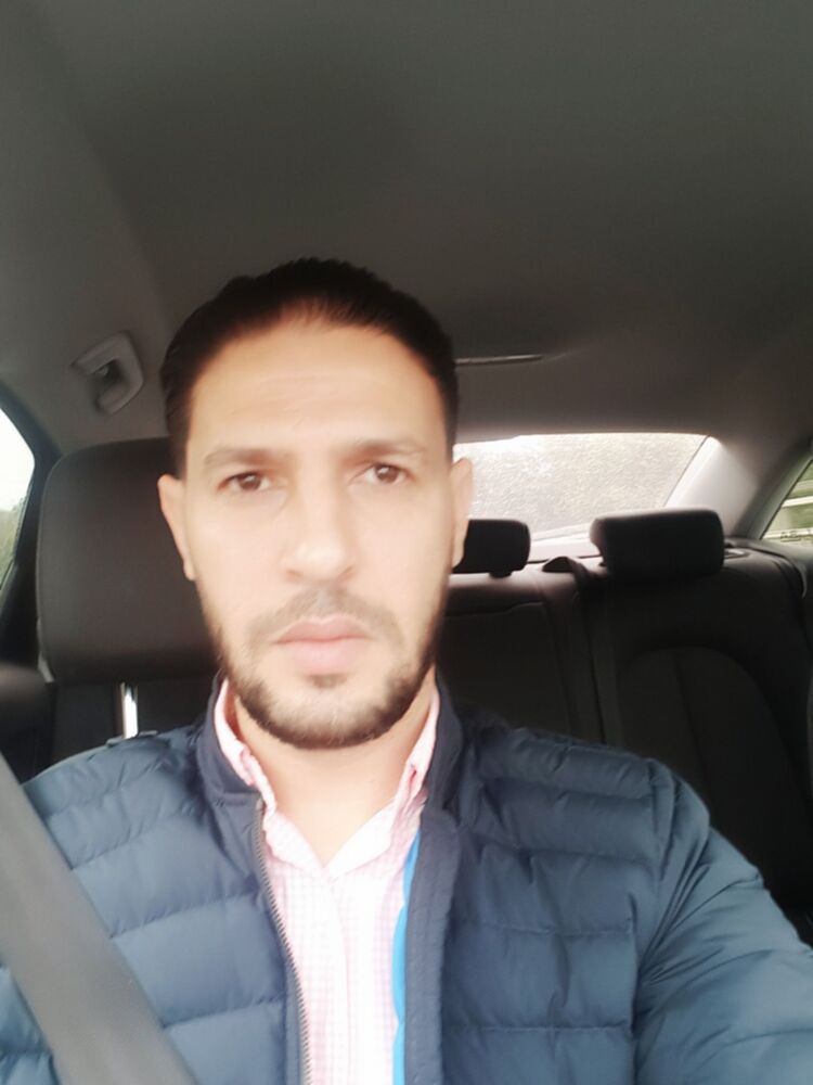  18000456  Sidali, 41 ,    