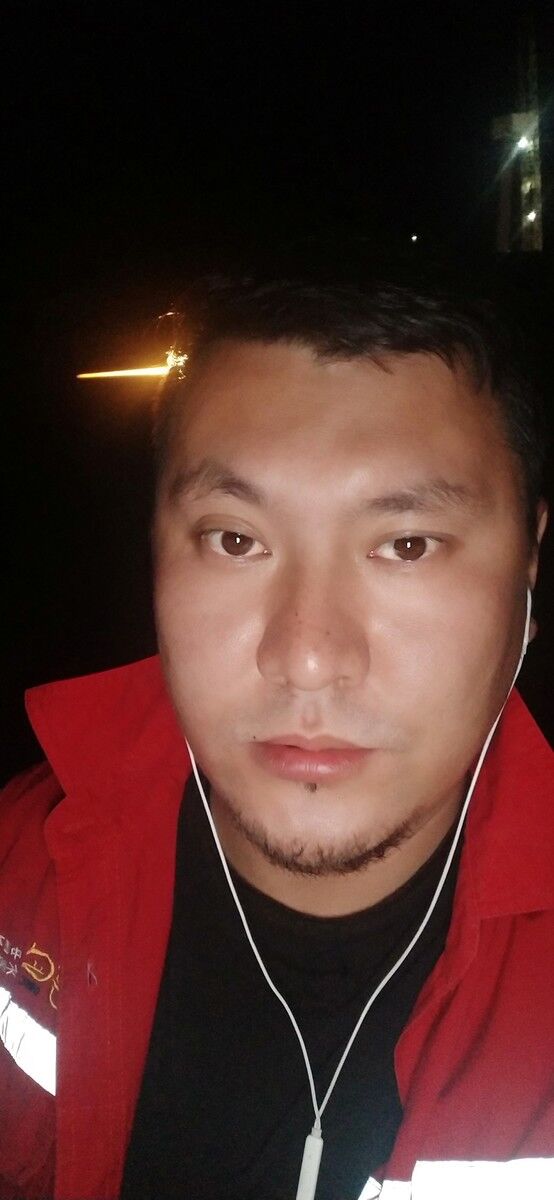  18325086  Azamat, 35 ,    