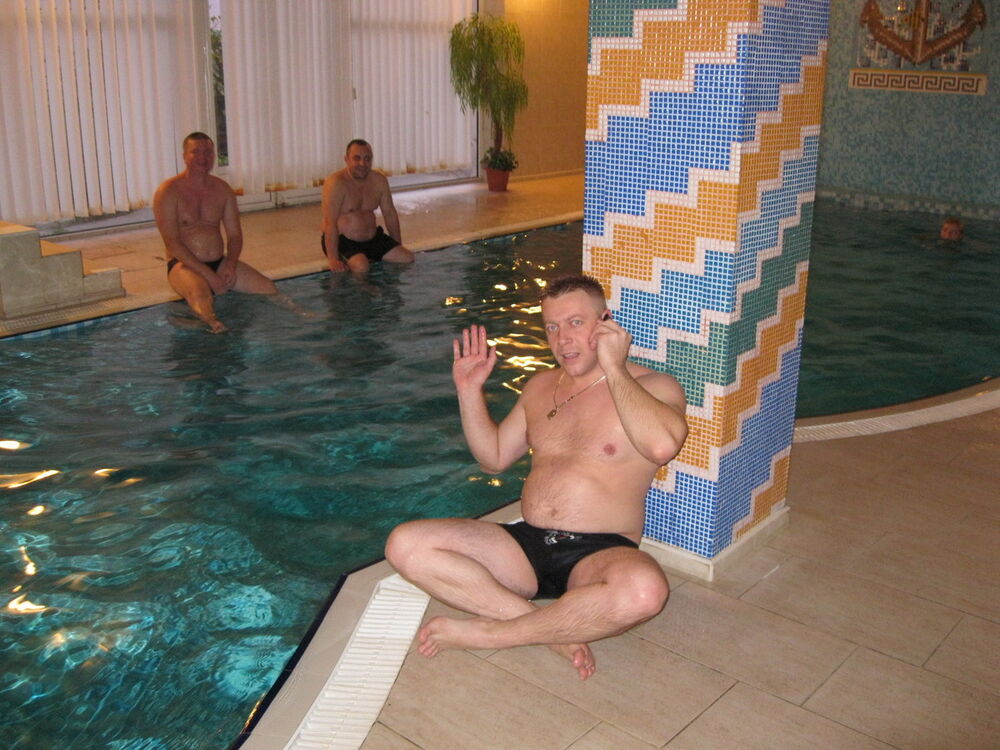  7093036  , 42 ,    -