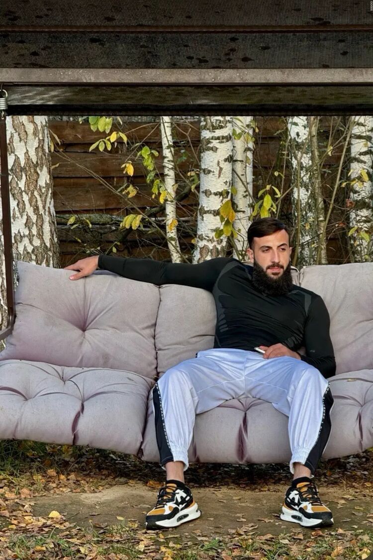  ,   Hayk, 31 ,   ,   
