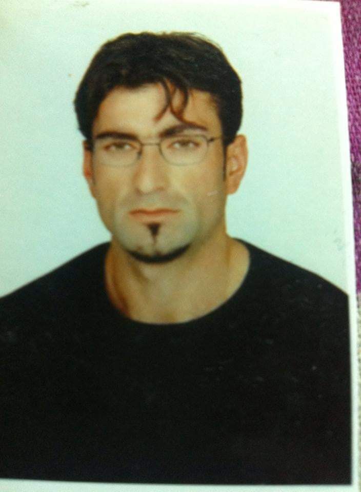  48591386  Mert, 42 ,    