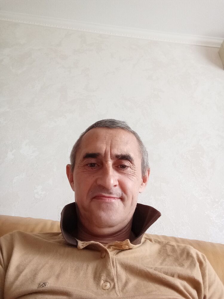  46925126  , 53 ,    