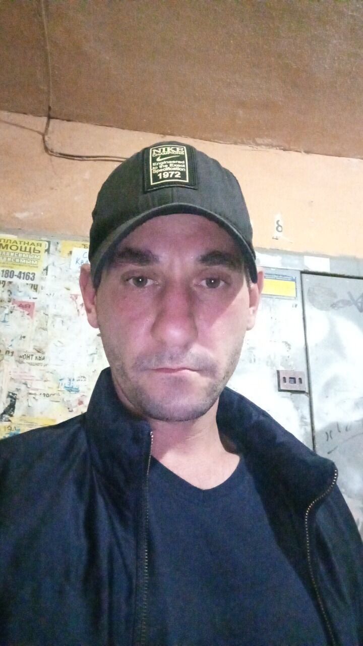  38413776  Rasim, 35 ,    