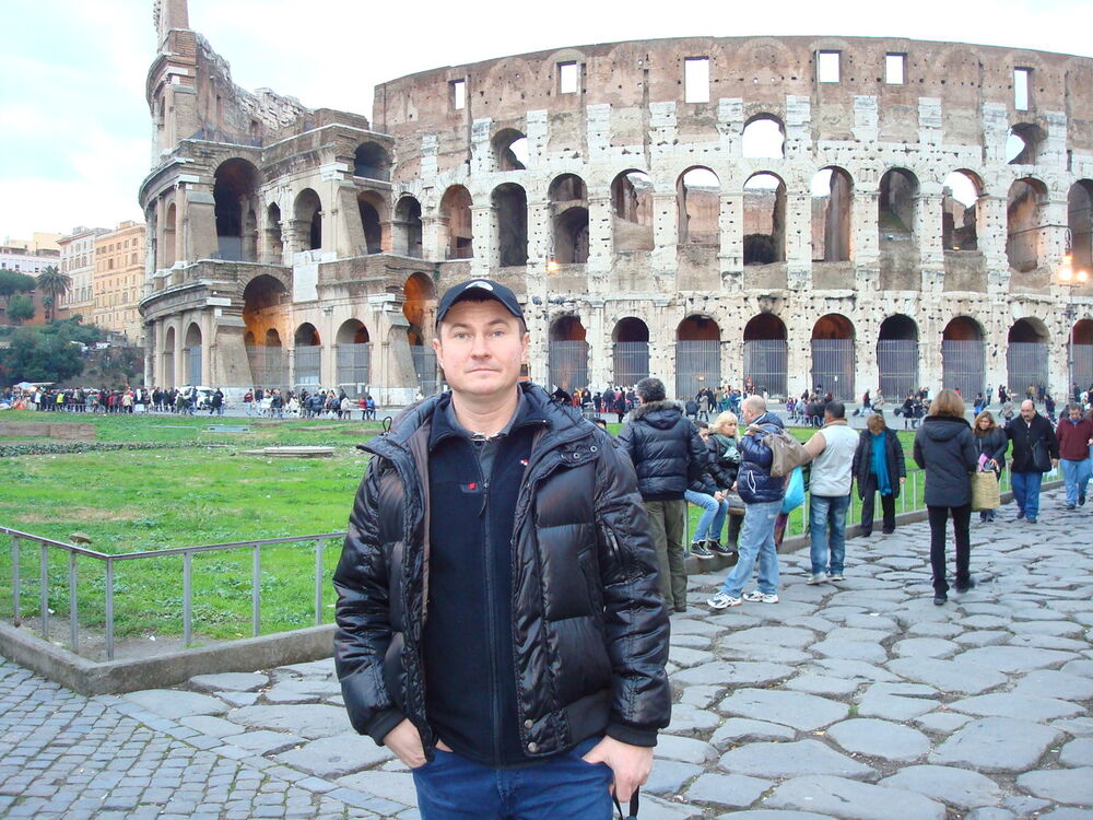  4444666  Youri, 47 ,    Rome