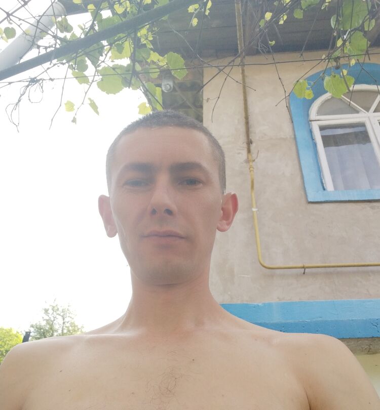  52359016  , 33 ,    