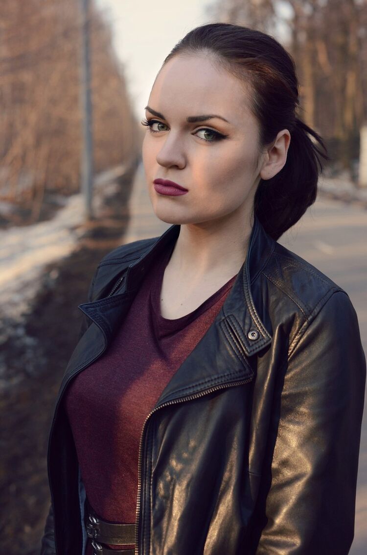  ,   Varya, 34 ,   