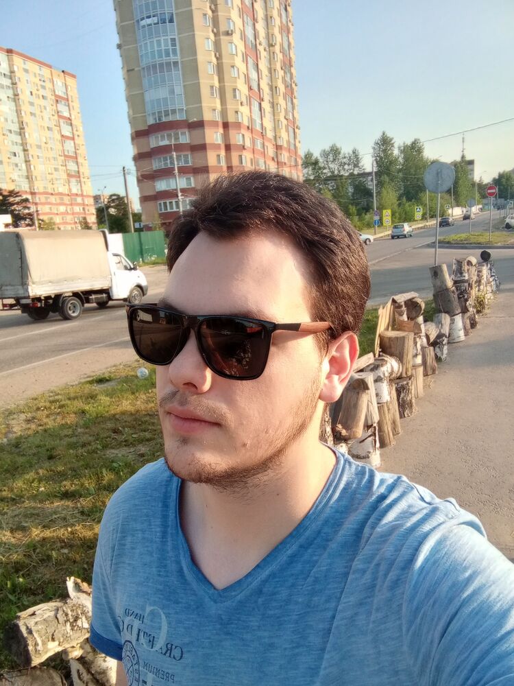  49215266  Pavel, 25 ,    