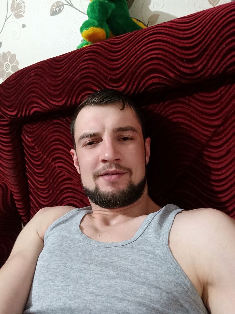  --,   Dima, 31 ,   ,   , c 