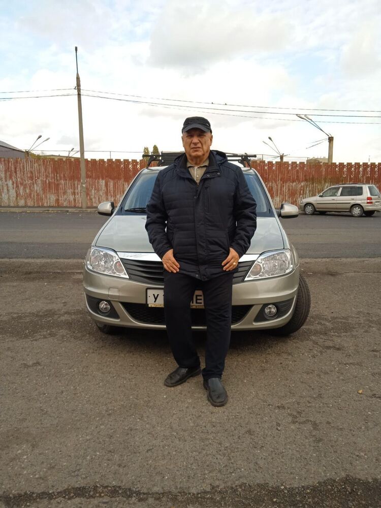  49615776  Nikolay, 66 ,    