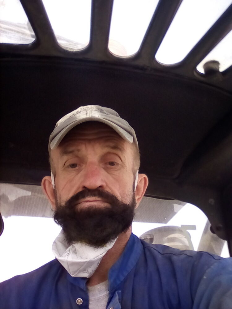  17562856  Siarhei, 59 ,    