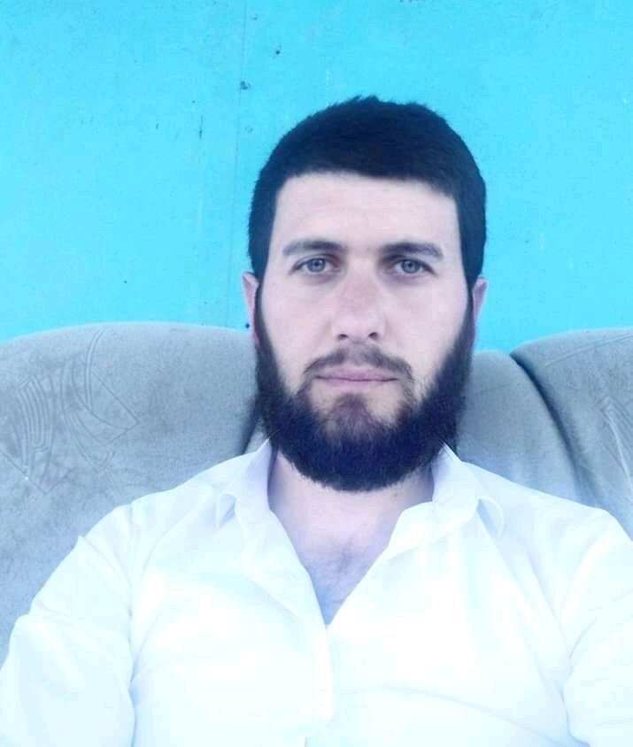  48310396  Arman, 37 ,    