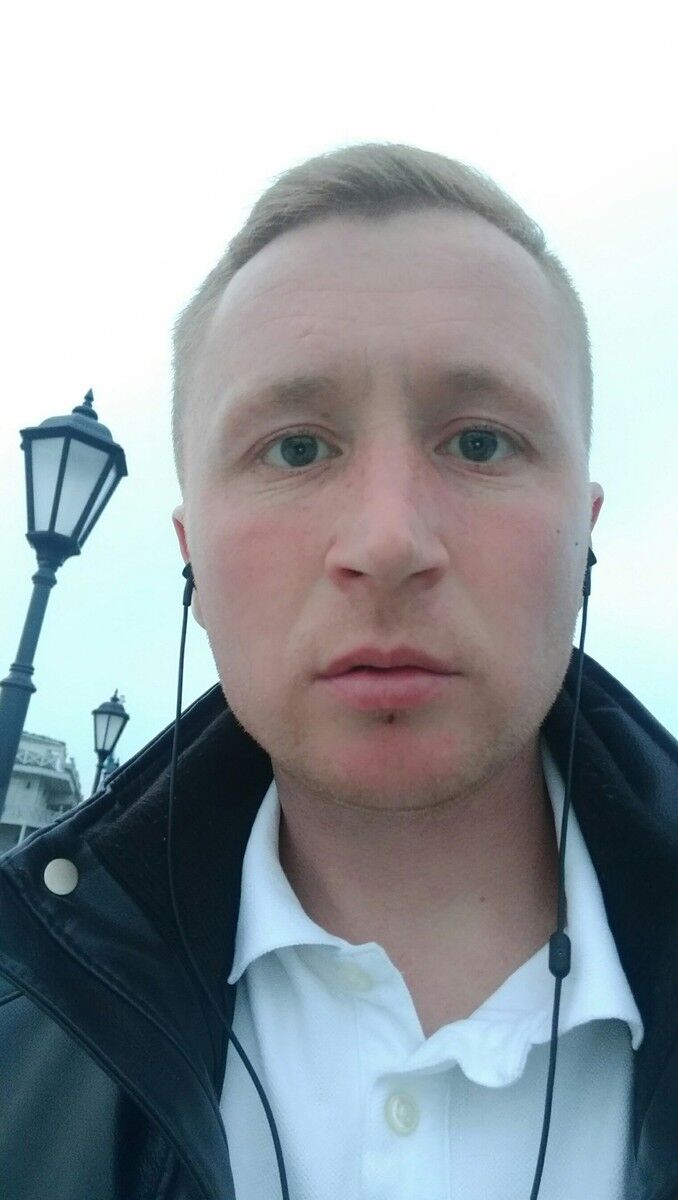  ,   Georges, 41 ,   ,   , c 