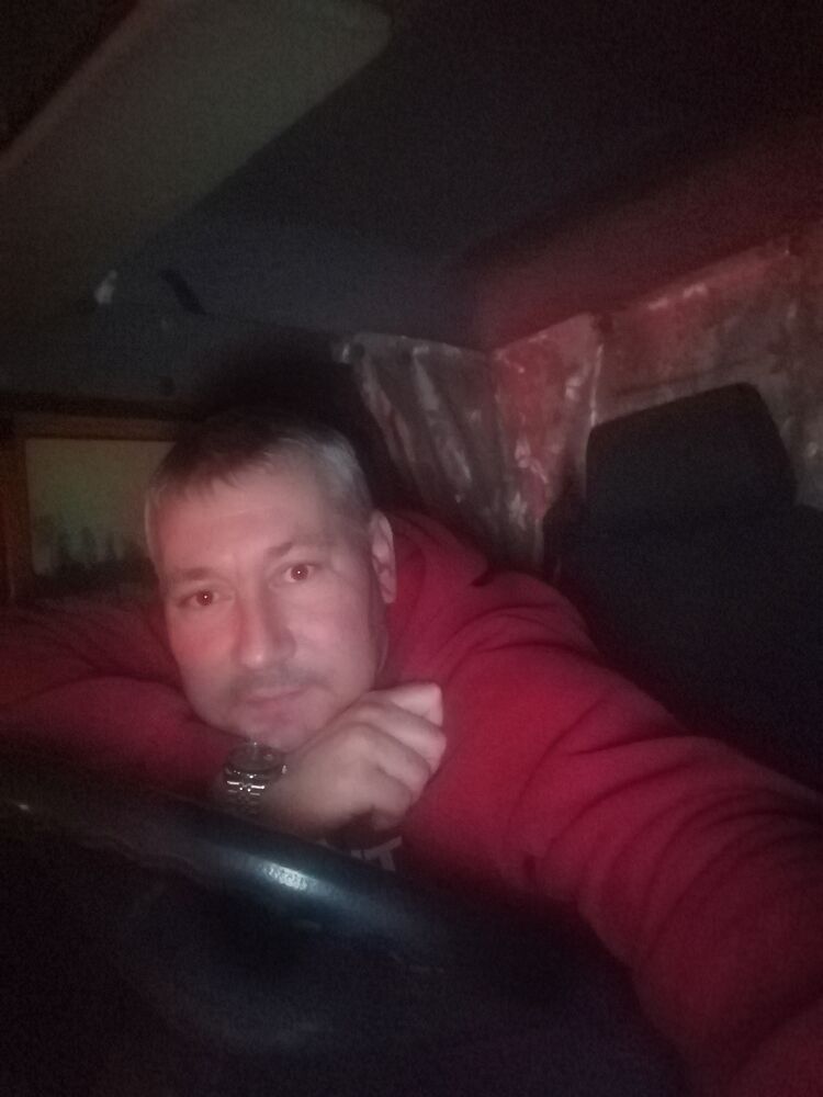  27022926  Sergey, 40 ,    