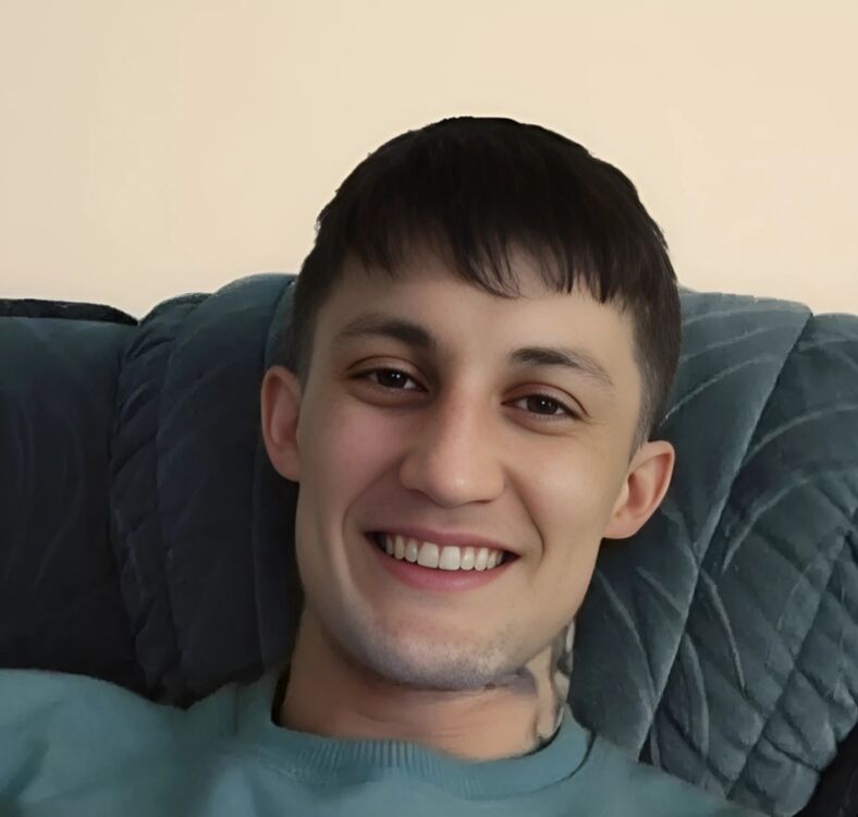  49387976  , 33 ,    
